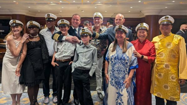 quelle-robe-porter-soiree-commandant-croisiere